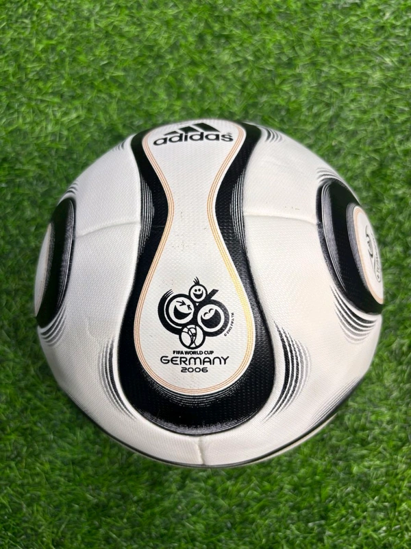 2006 FIFA World Cup Teamgeist Official Match Ball Replica (5 Size)