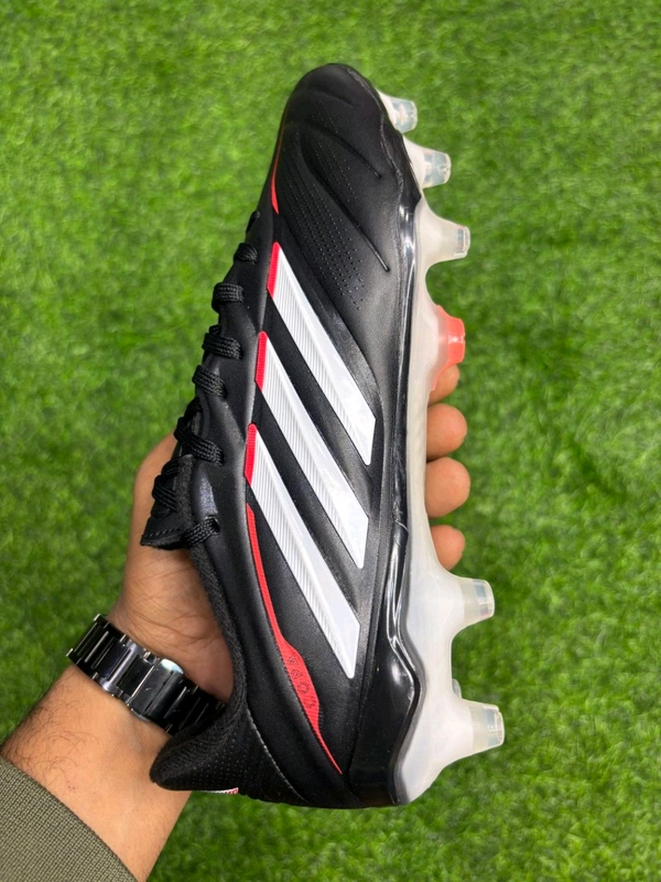 Copa Pure 3 Elite Black Colour FG Low-top With Lace