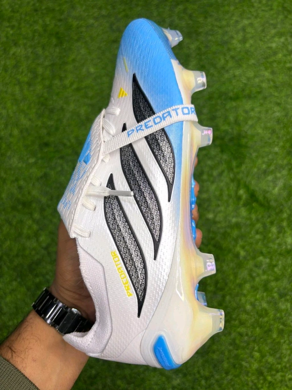 Predator Elite Foldover Next-Gen White Blue Colour FG With Lace