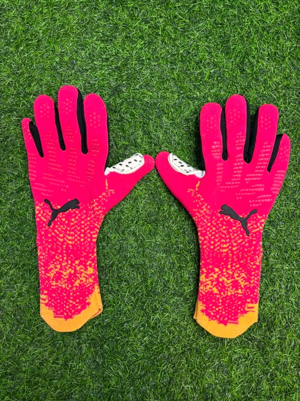 Future Ultimate NC Goalkeeper Gloves Pink Color 