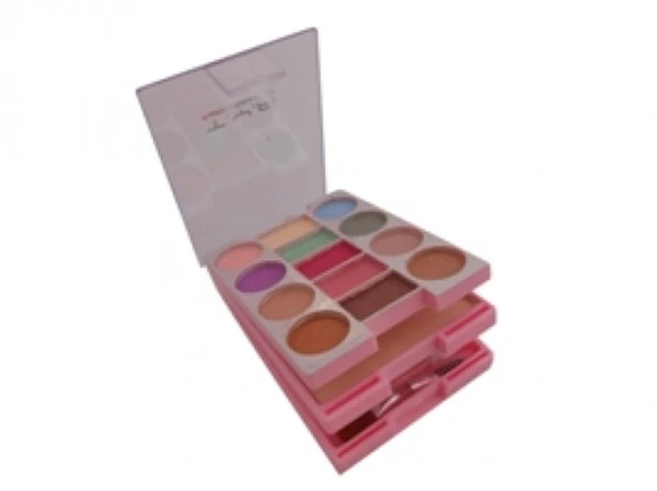 T.Y.A Fashion Makeup Kit - 17 grm