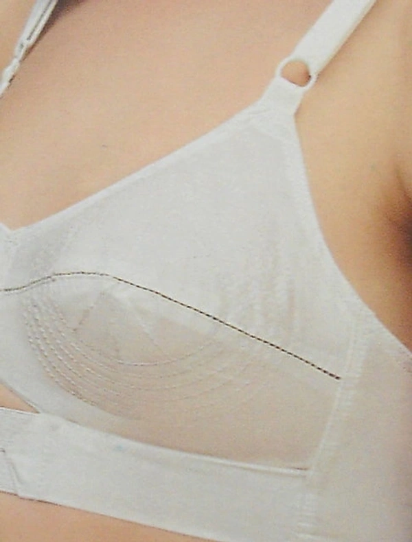 Groversons Paris Beauty Chanderkiran White Bra 100% Cotton - 75 B, White