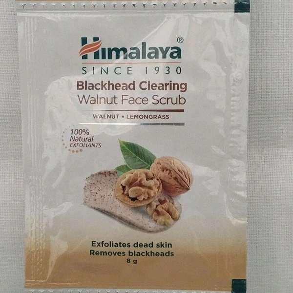 Himalaya Since 1930 Blackhead Clearing Walnut Face Scrub  - 8 GM