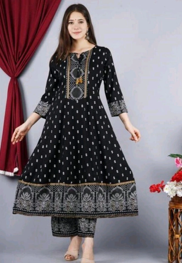 Women Viscose Rayon Kurta. Pant Dupatta Set - black, M