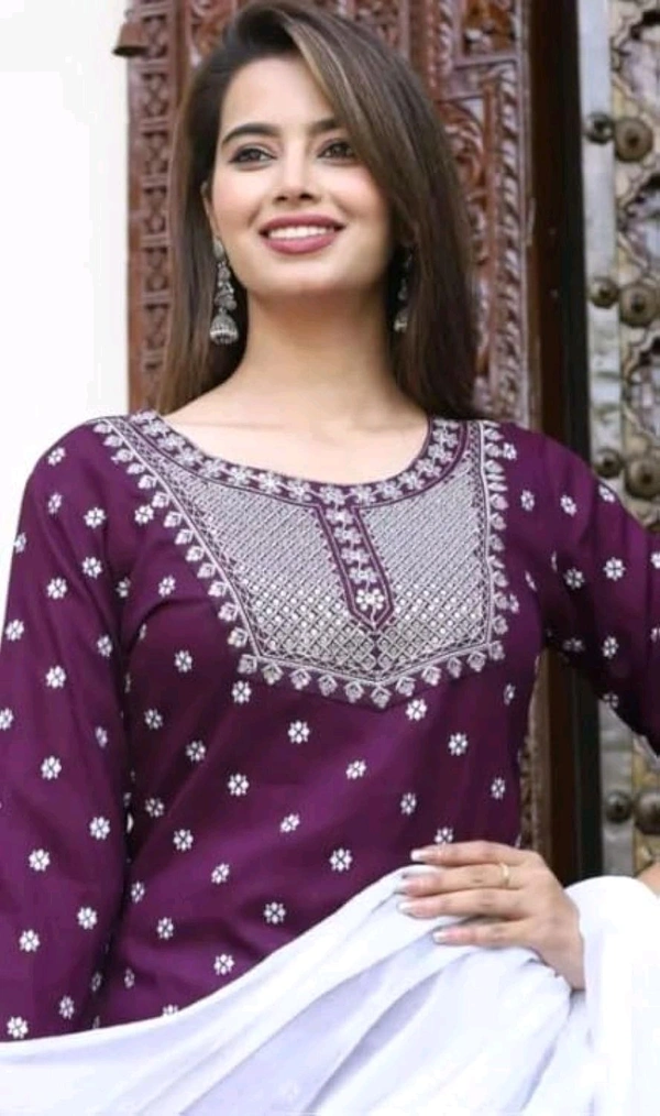 Rayon Embroidered Kurta Set With Dupatta - purple, L