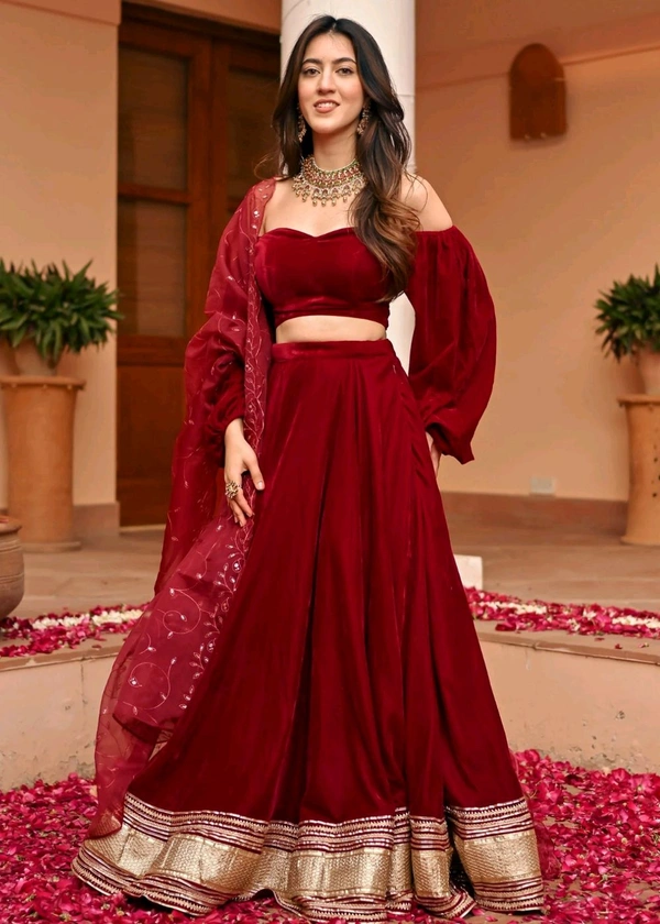 Maroon Velvet Lace Lehenga Set - Venetian Red, M