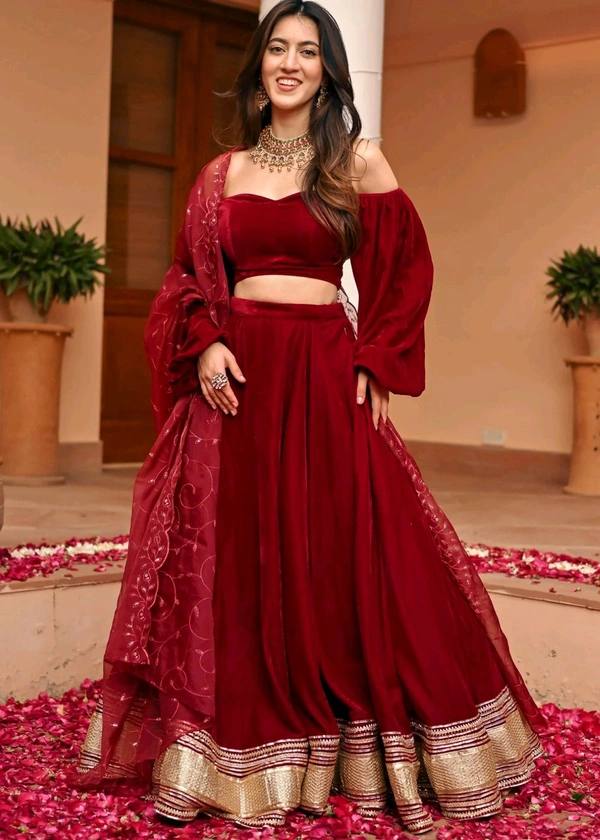 Maroon Velvet Lace Lehenga Set - Venetian Red, M