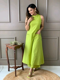Mehendi Halter Neck Kurta & Cotton Culottes - Wasabi, M