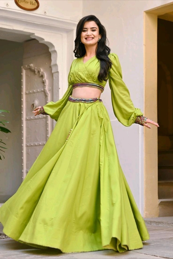 Green Solid Faux Georgette Straight Crop Top With A-Line Skirt - Wild Willow, XS