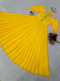 Looking for this same colour beautiful Designer Padded Gown - Corn, XL