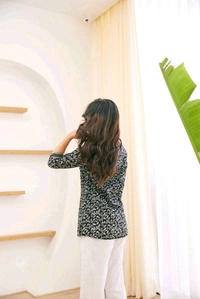 Black Jaal Floral Print Top Cotton V-Neck Short Kurti Tunic for Women - Celtic, XS