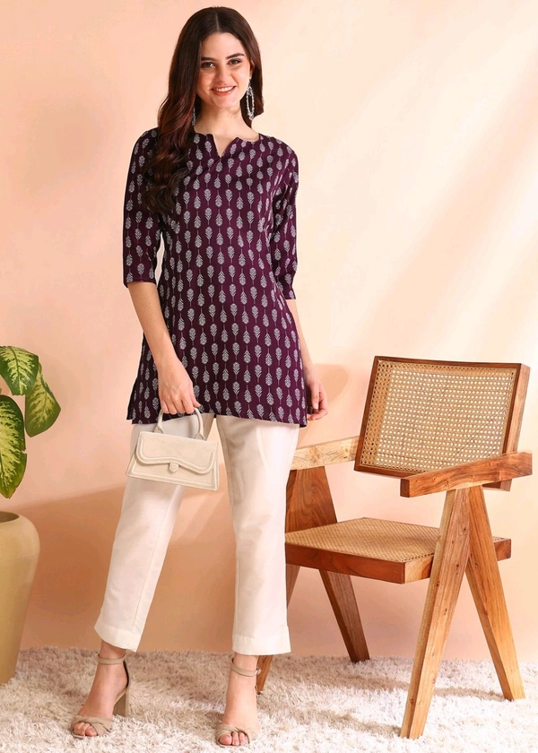 Women Floral Print Cotton Rayon Straight Kurta (Blue) - Wine Berry, L