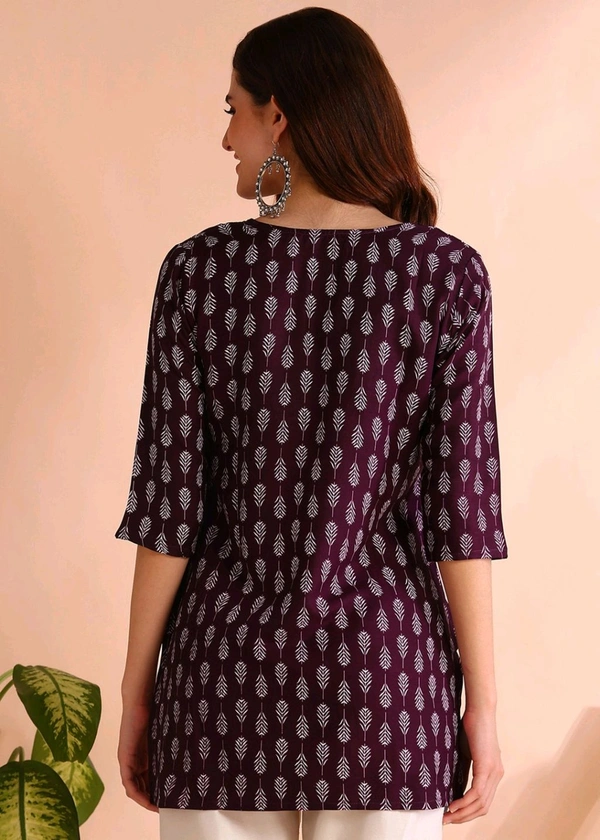 Women Floral Print Cotton Rayon Straight Kurta (Blue) - Wine Berry, L
