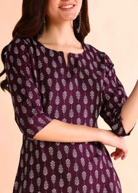 Women Floral Print Cotton Rayon Straight Kurta (Blue) - Wine Berry, L