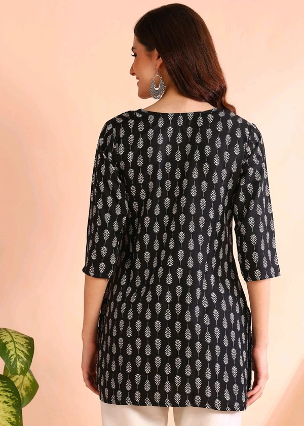Women Floral Print Cotton Rayon Straight Kurta (Blue) - Black, M
