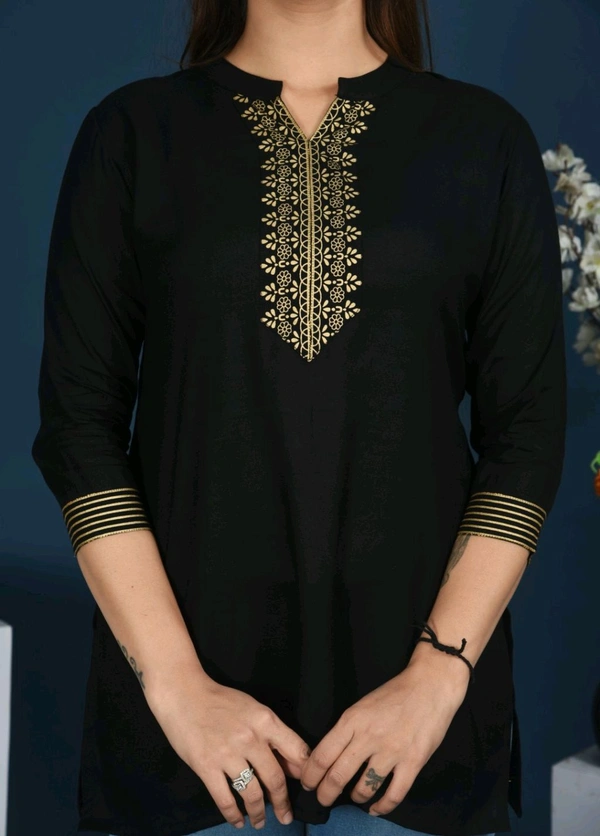 Women Solid Viscose Rayon Straight Kurta (Black) - Black, XXXL