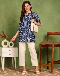 Turquoise Printed Poly Rayon Short Kurti For Women And Girls - Rhino, Xs
