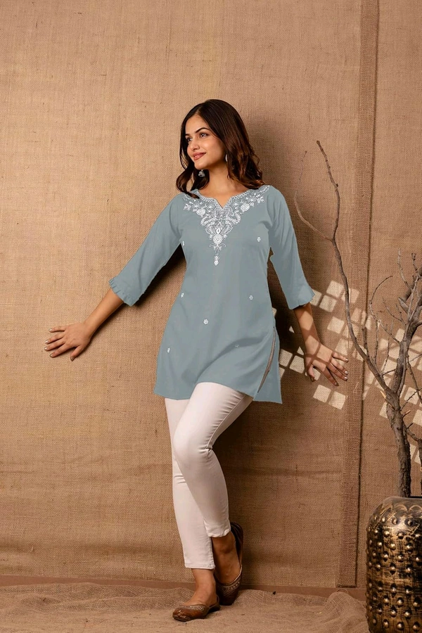 Women Rayon Regular Top - Oslo Gray, L