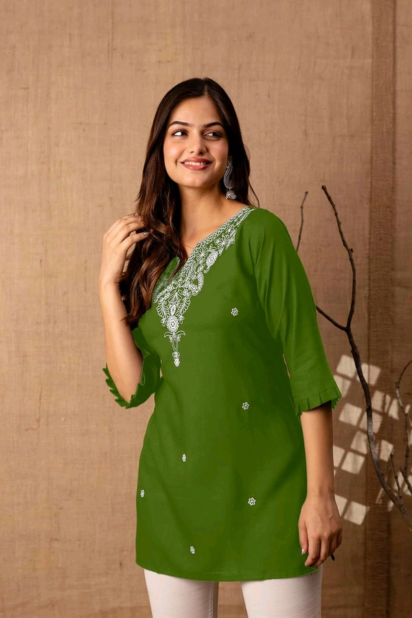 Women Rayon Regular Top - Green Leaf, S