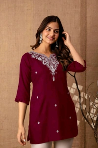 Women Rayon Regular Top - Bordeaux, S