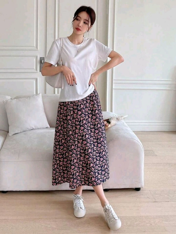 Lavender Floral Skirt Korean Co-ord Set for Women - White, XL