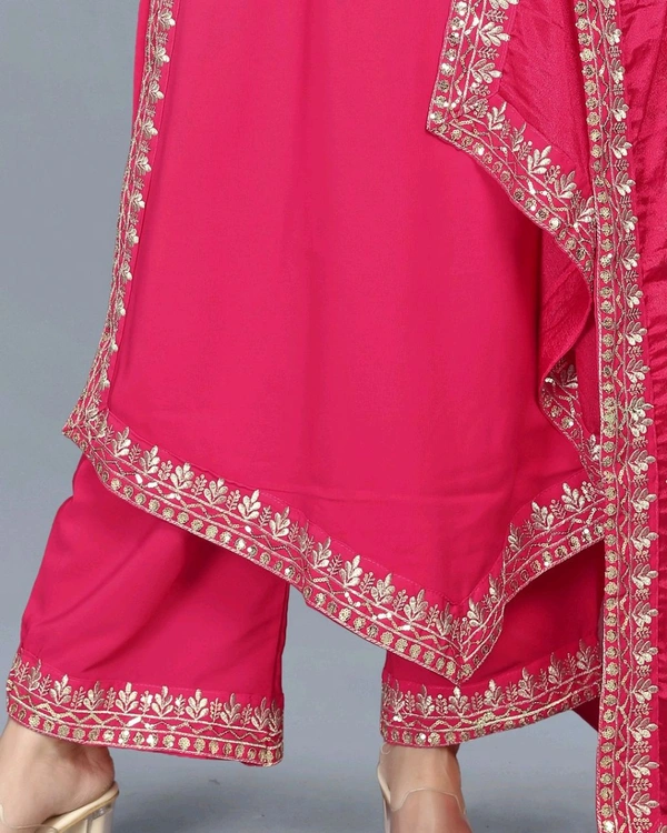 Women's Georgette Sleeveless Kurti Set With Embroidered Lace  - Radical Red, S