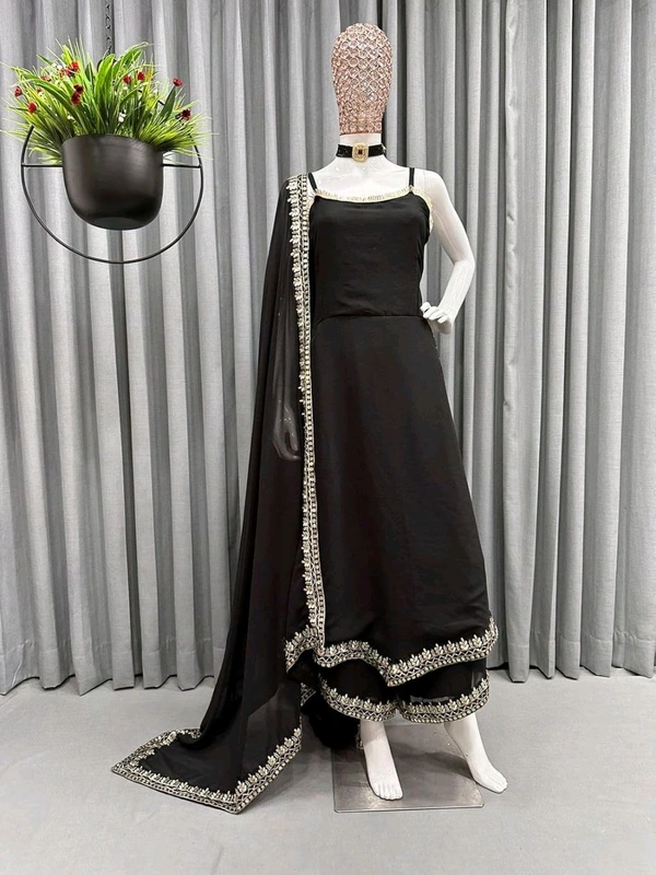 Women's Georgette Sleeveless Kurti Set With Embroidered Lace  - Black, XL