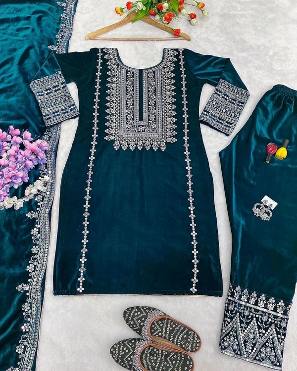 Women's Velvet Embroidered Maroon Straight Kurta Suit Set with Pant and Dupatta||Velvet Suit For Women||Velvet Kurta Set Women||Kurta Set For Women Winter - Daintree, XL
