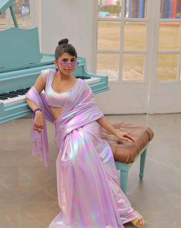Metallic Glow Saree - Changing Colors at Every Curve - Bouquet, Free Size