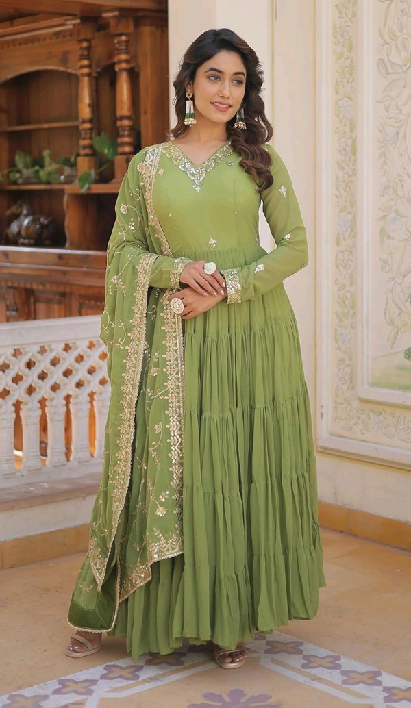 Women's Georgette Anarkali kurta set & Duptta For Women - Green Smoke, M