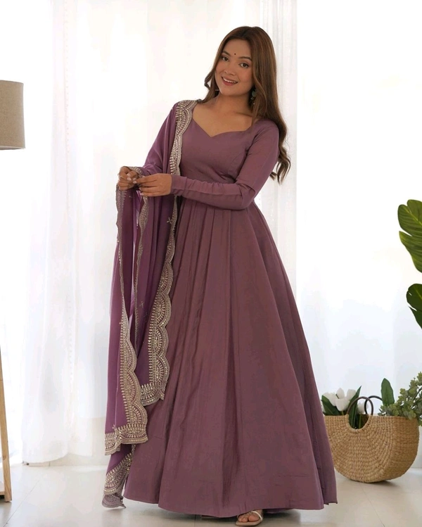 Women's Printed Romanslik Full Sleeve V-Neck Zip Beautiful Anarkali Gown with Dupatta & Pant  - Mauve, XL