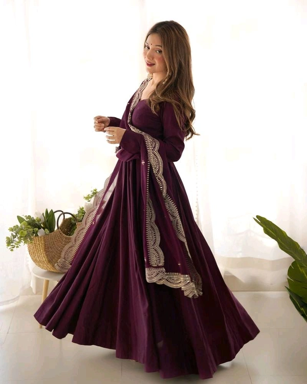 Women's Printed Romanslik Full Sleeve V-Neck Zip Beautiful Anarkali Gown with Dupatta & Pant  - wine, XXL