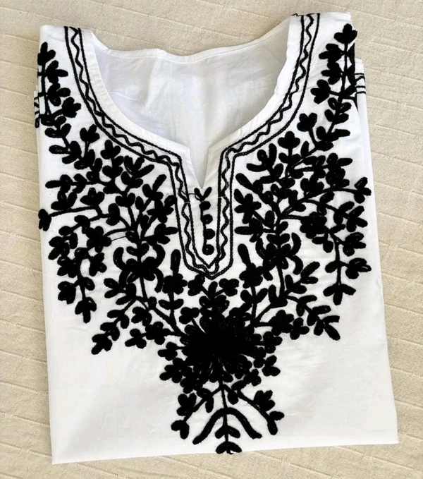 Pinkberry Short Kurta for Women – Chikankari Embroidered Ladies Kurti, Stylish Girls Top, Half Kurtas, Tunic Design Woman Kurtis White
 - White, XXXL
