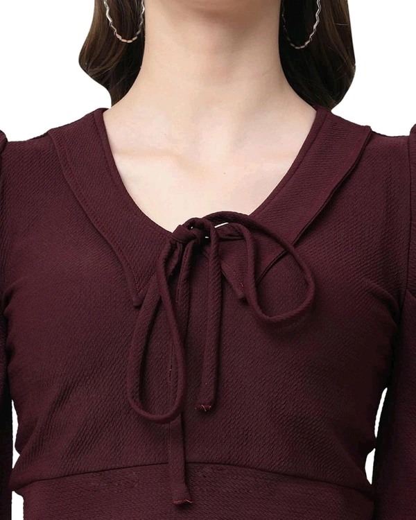 Selvia Women's Lycra Knitted & Solid Crop Top - Crater Brown, M