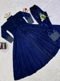 Dark Green Color Kurti Set For Mehendi Rasam - Bunting, L