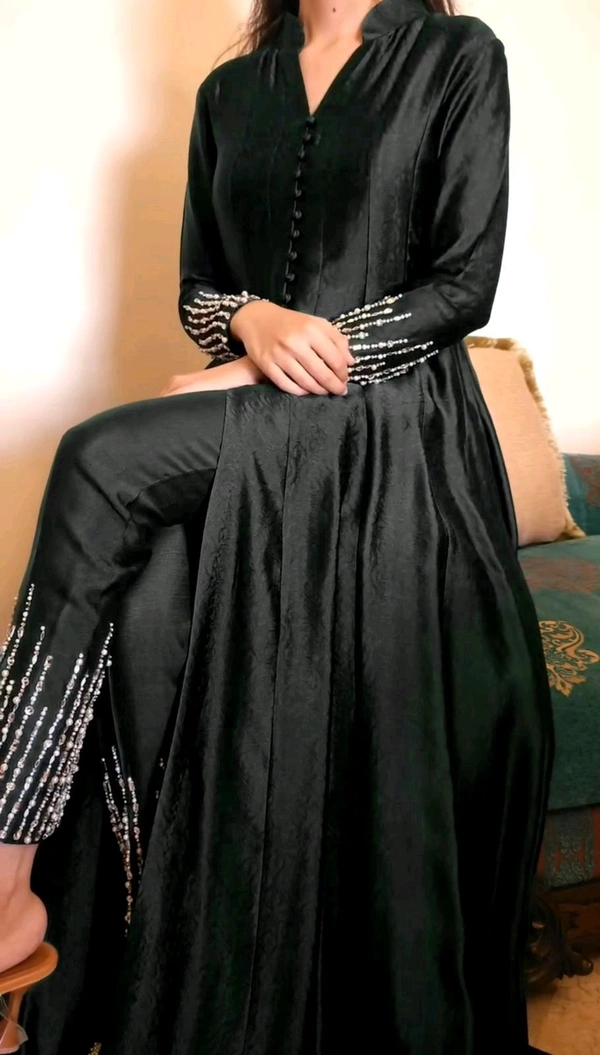 Dark Green Color Kurti Set For Mehendi Rasam - Black, L