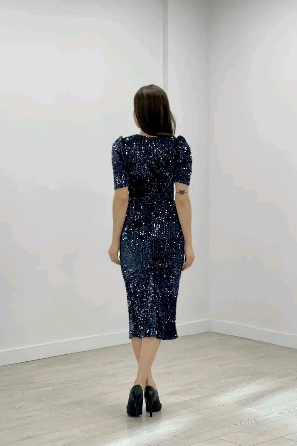 Partywear Bodycon Pink Dress
 - Blue, M
