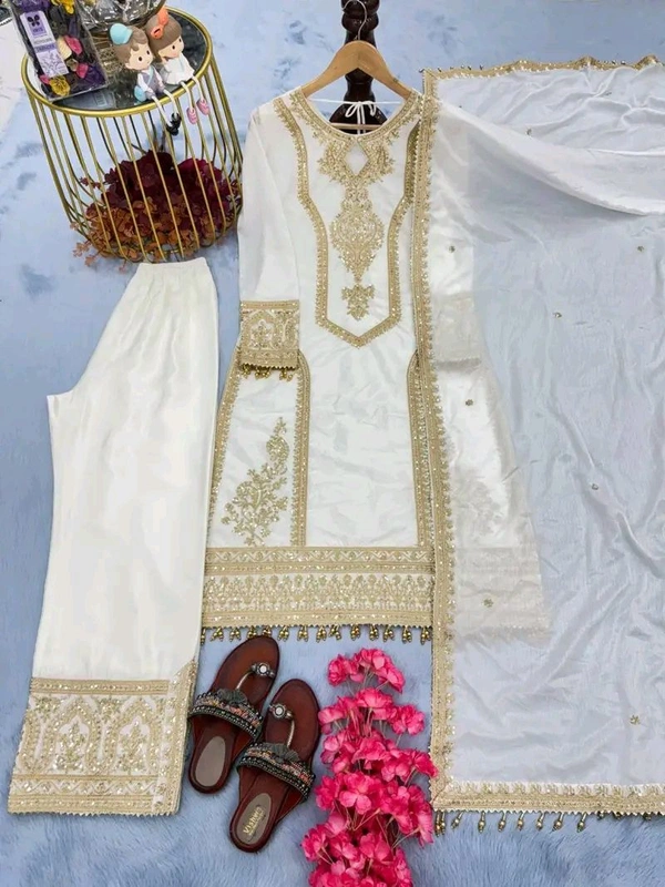 Heavy Chinon Silk kurti Eith Embroidered salwar And Dupatta Set
 - Athens Gray, XXXL