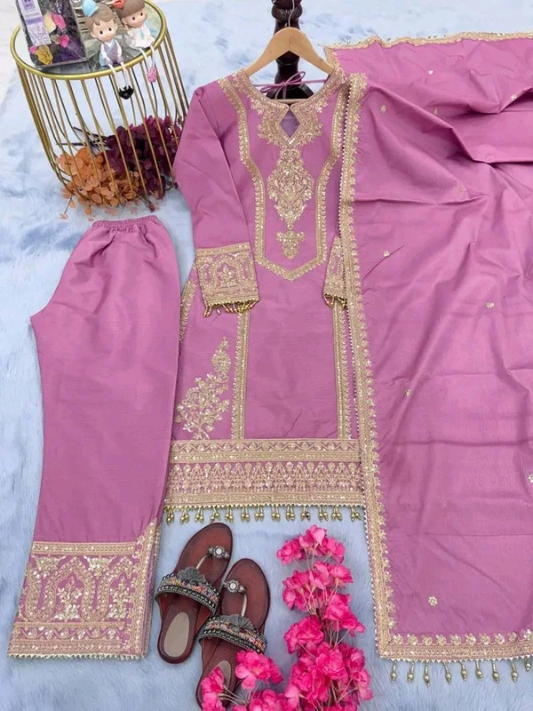 Heavy Chinon Silk kurti Eith Embroidered salwar And Dupatta Set
 - Bouquet, M