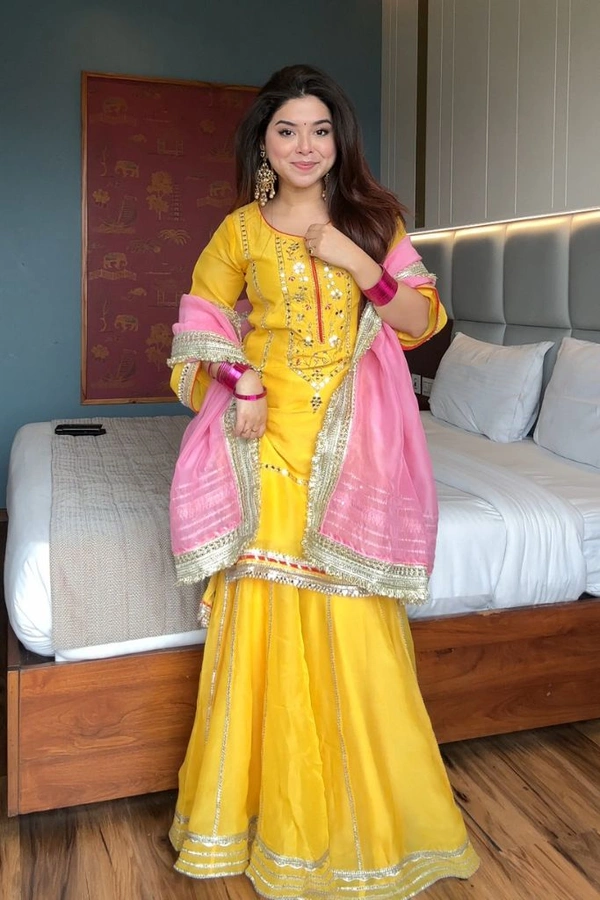Golden Muse Sharara Set - XL, Bright Sun