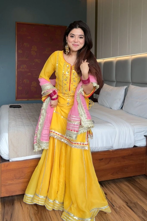 Golden Muse Sharara Set - XL, Bright Sun