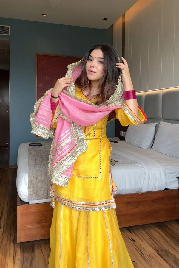 Golden Muse Sharara Set - Bright Sun, XS