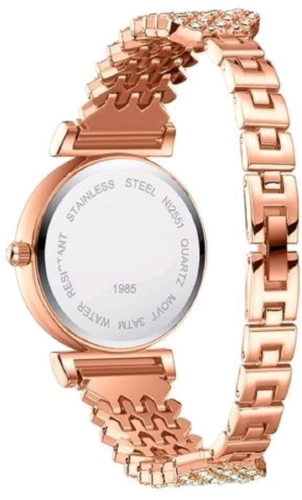 NEW ROSE GOLD DIAL STEEL CHAIN BELT
UNIQUE DESIGNER WRIST WATCH LADIES &
GIRLS Analog Watch - For Women NEW ARRIVAL
FAST SELLING TRACK DESIGNER LOOK WATCH
_PARTY WEAR WATCH FOR WOMEN
 - Tumbleweed, Free Size