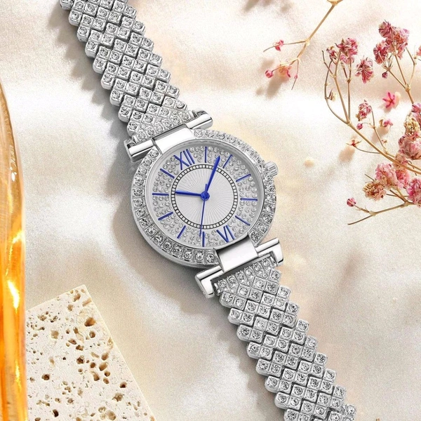 NEW ROSE GOLD DIAL STEEL CHAIN BELT
UNIQUE DESIGNER WRIST WATCH LADIES &
GIRLS Analog Watch - For Women NEW ARRIVAL
FAST SELLING TRACK DESIGNER LOOK WATCH
_PARTY WEAR WATCH FOR WOMEN
 - Westar, Free Size