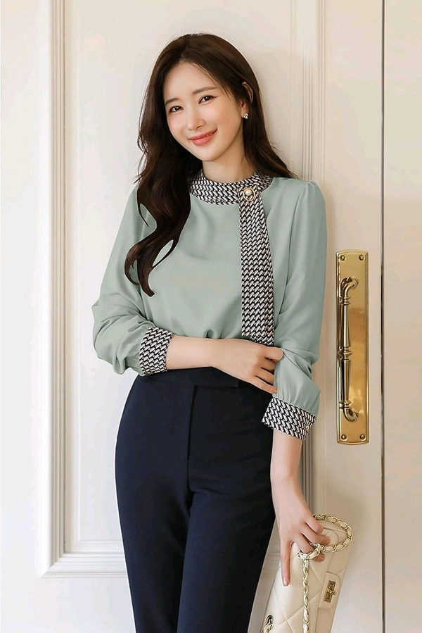 Tops Full Sleeve top for Women.

 - pistaii, M