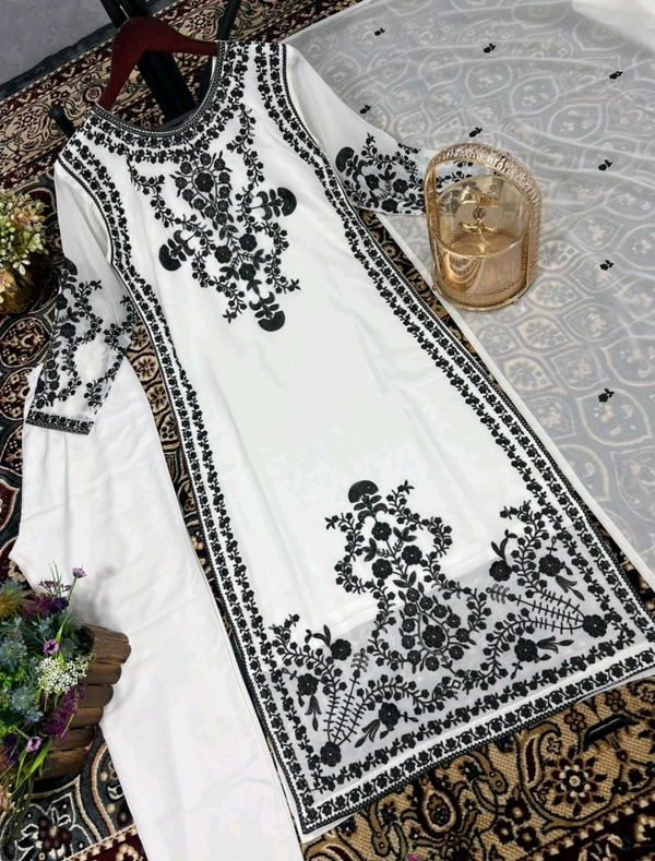 Marvelous White Color Thread Work Salwar Suit - s, White