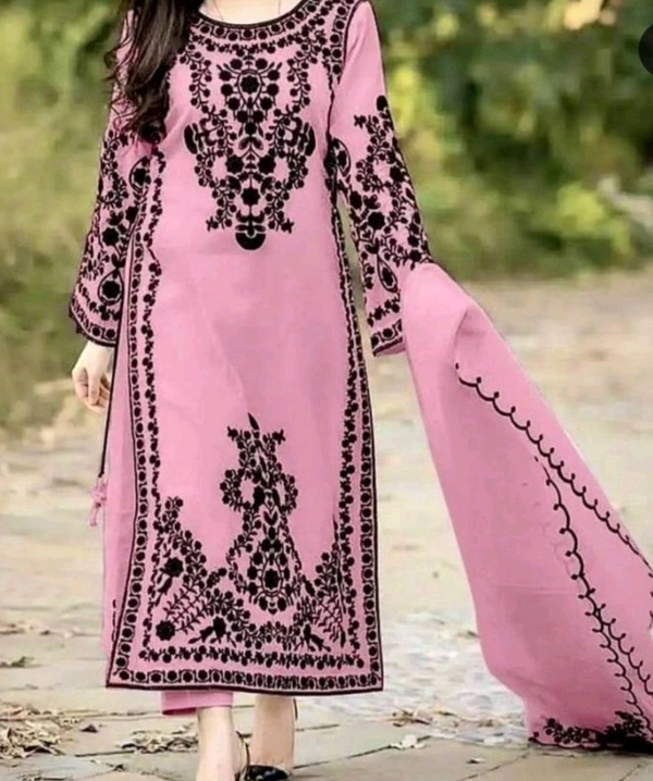 Marvelous White Color Thread Work Salwar Suit - XXXL, pink Daisy