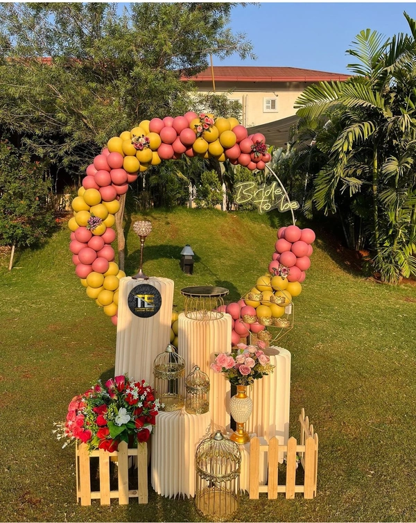 Bride To Be Ring Decor 