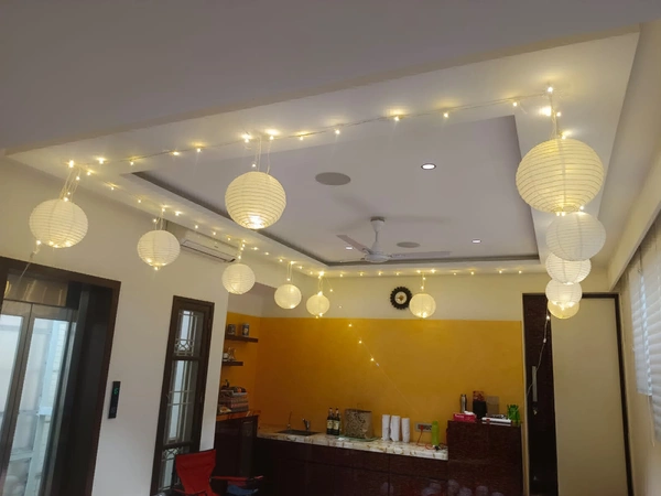 Romantic Lantern Decor
