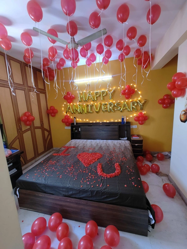Anniversary Celebration Decor 